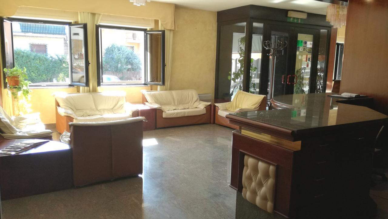 Hotel Antica Quercia Cementara Extérieur photo