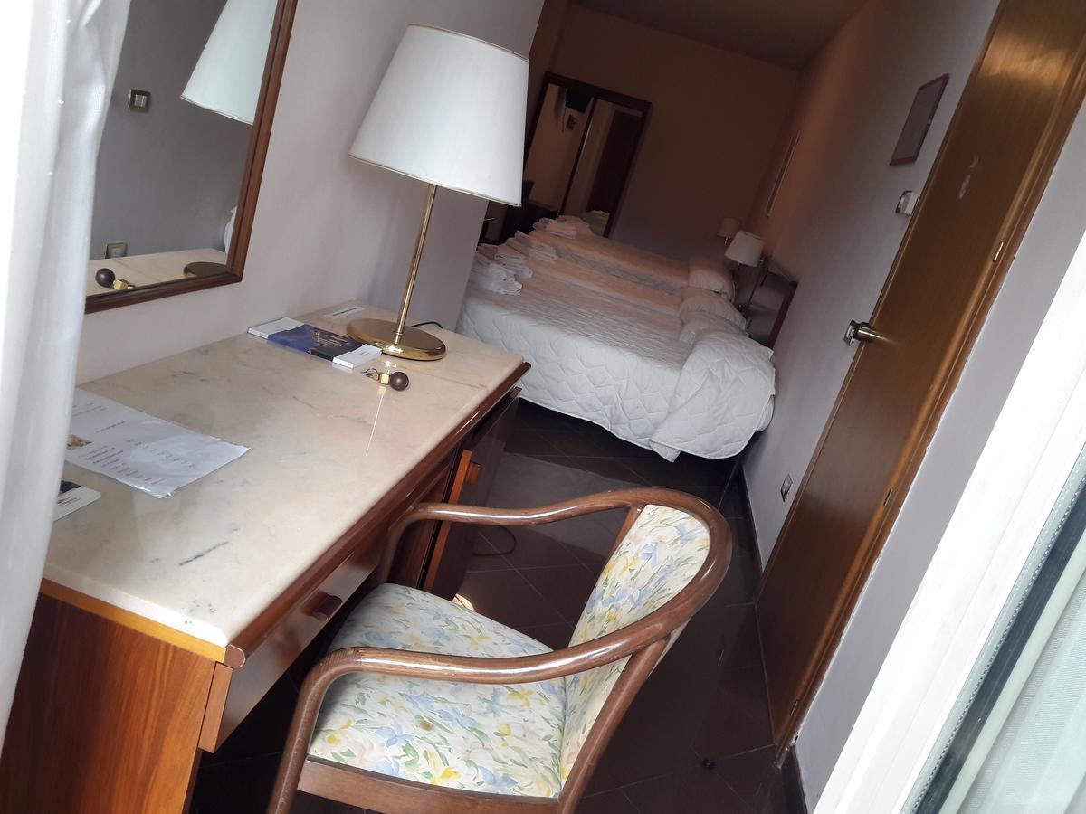 Hotel Antica Quercia Cementara Extérieur photo